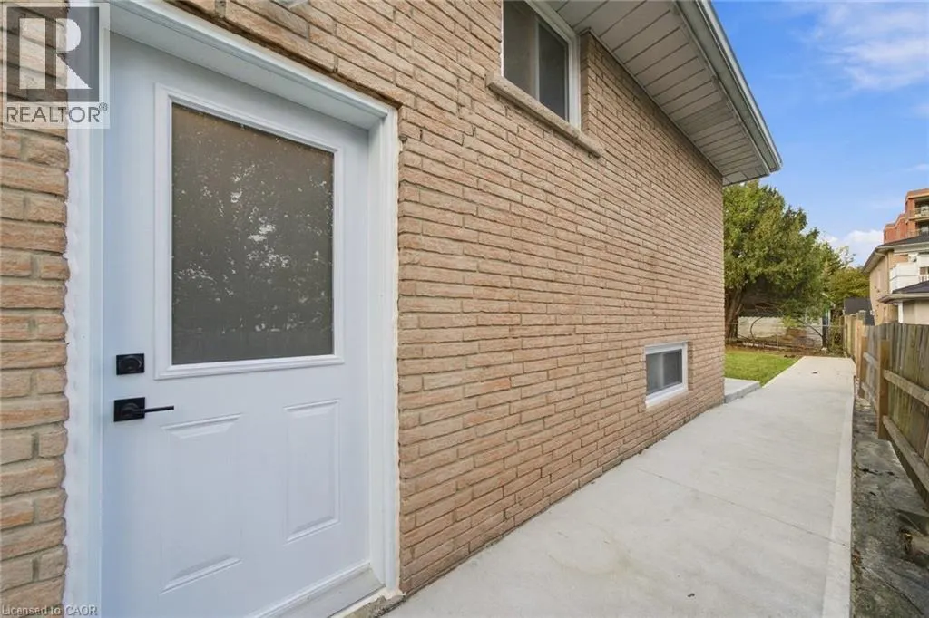16 ELM Avenue