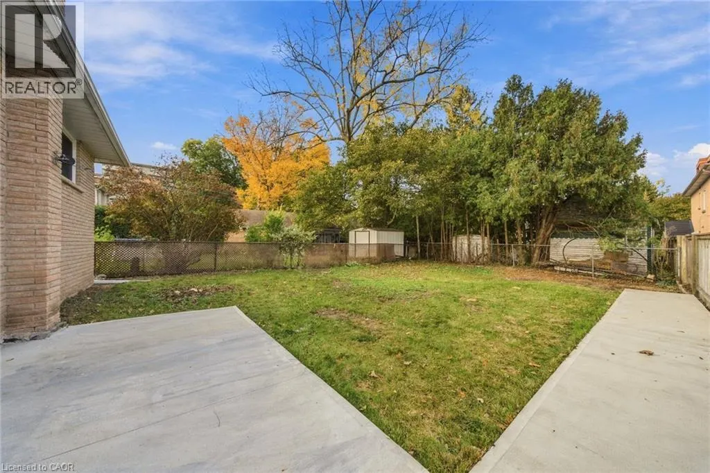 16 ELM Avenue