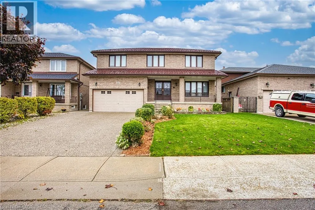 11 ELLEN Avenue