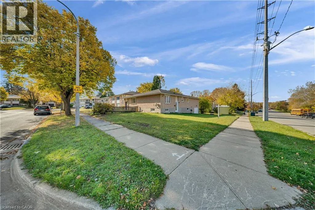 797 DOON VILLAGE Road
