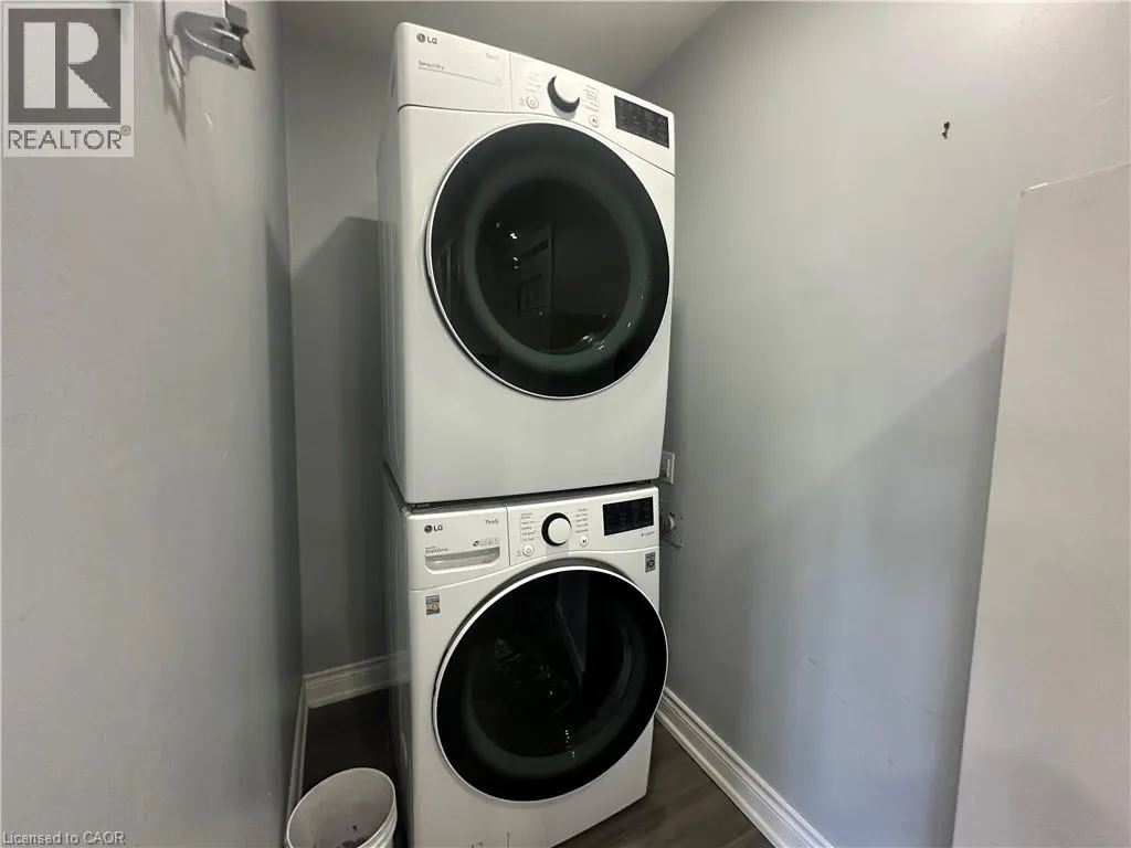 16 POPLAR Street Unit# Upper #Upper