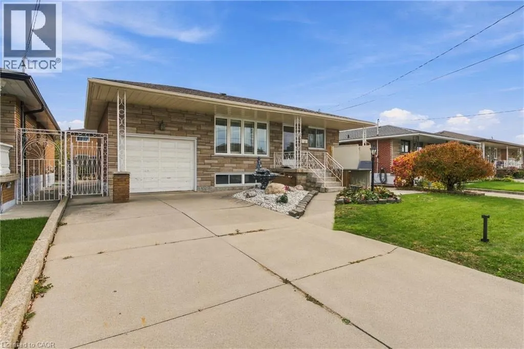 15 FLORA Drive