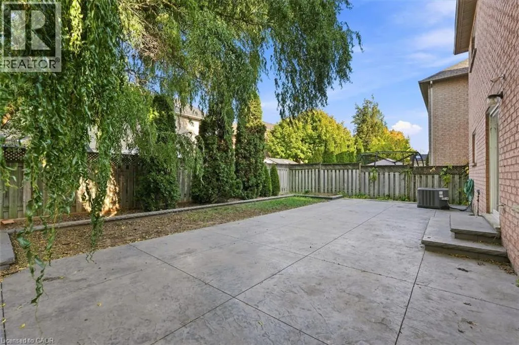 25 BRIDGENORTH Crescent