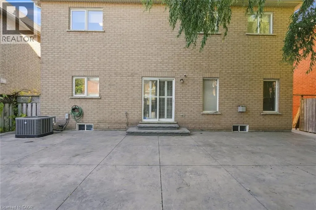 25 BRIDGENORTH Crescent