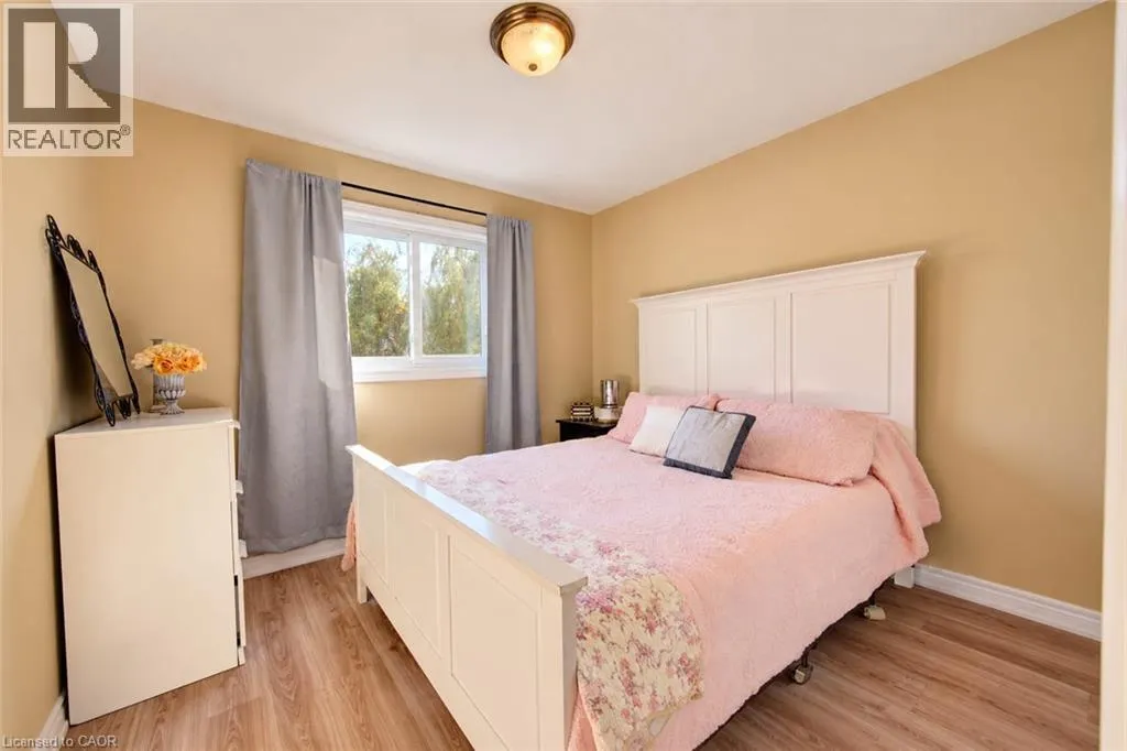 233 OPRINGTON Place