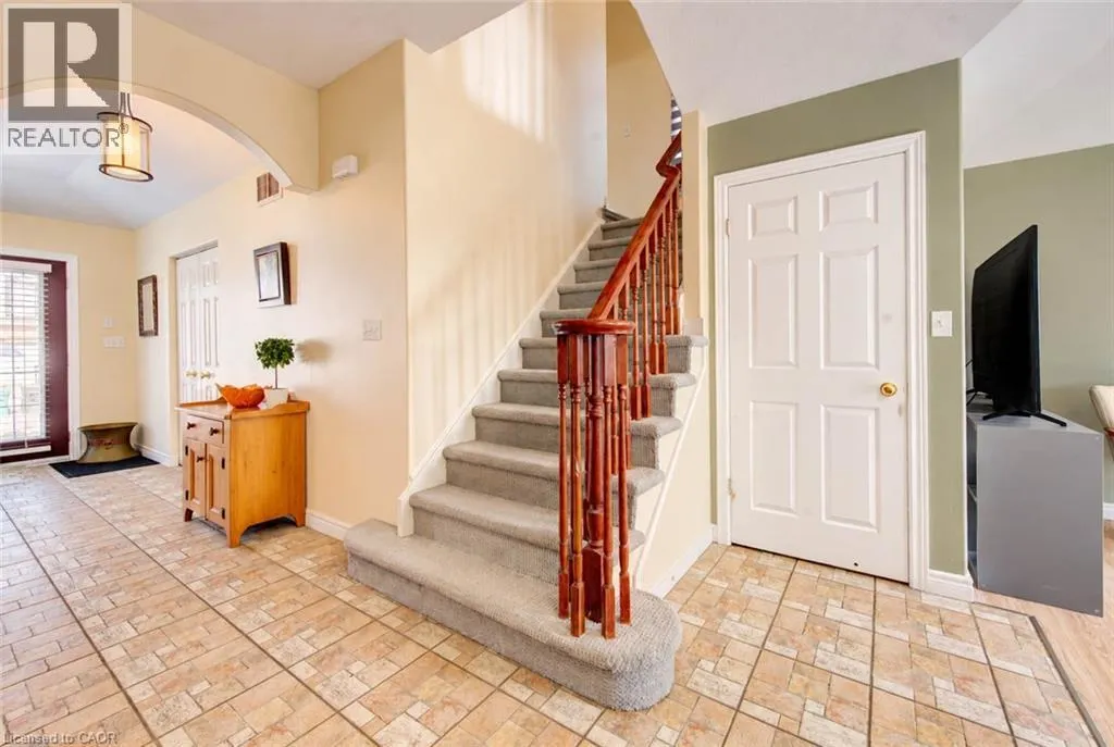 233 OPRINGTON Place