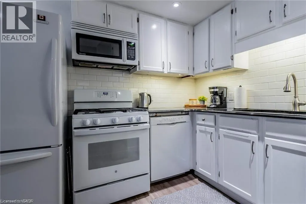 3774 MATHEWSON Avenue Unit# BSMT(LOWER)
