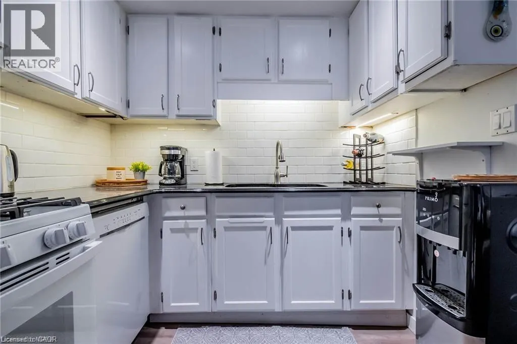 3774 MATHEWSON Avenue Unit# BSMT(LOWER)