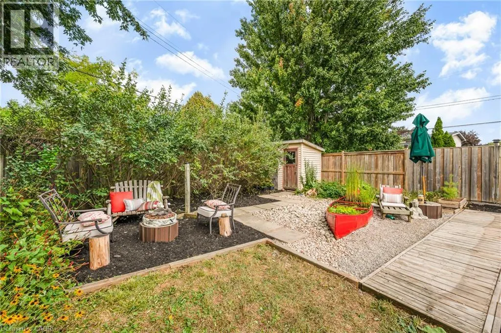 10 GOLDFINCH Road