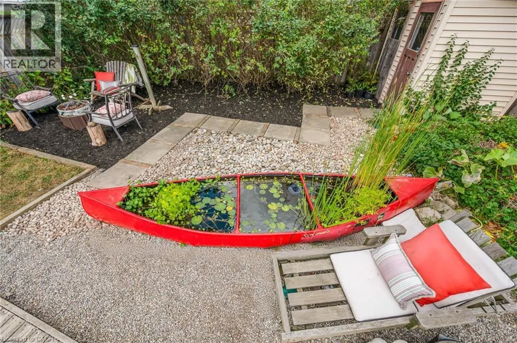 10 GOLDFINCH Road
