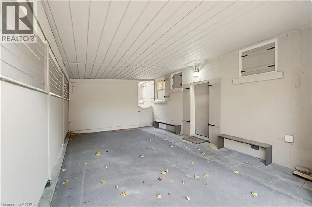 9 RIVERVIEW Drive