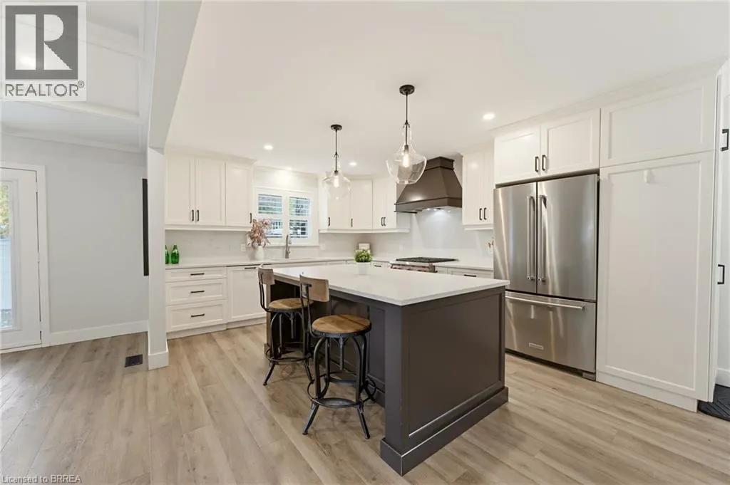 9 RIVERVIEW Drive