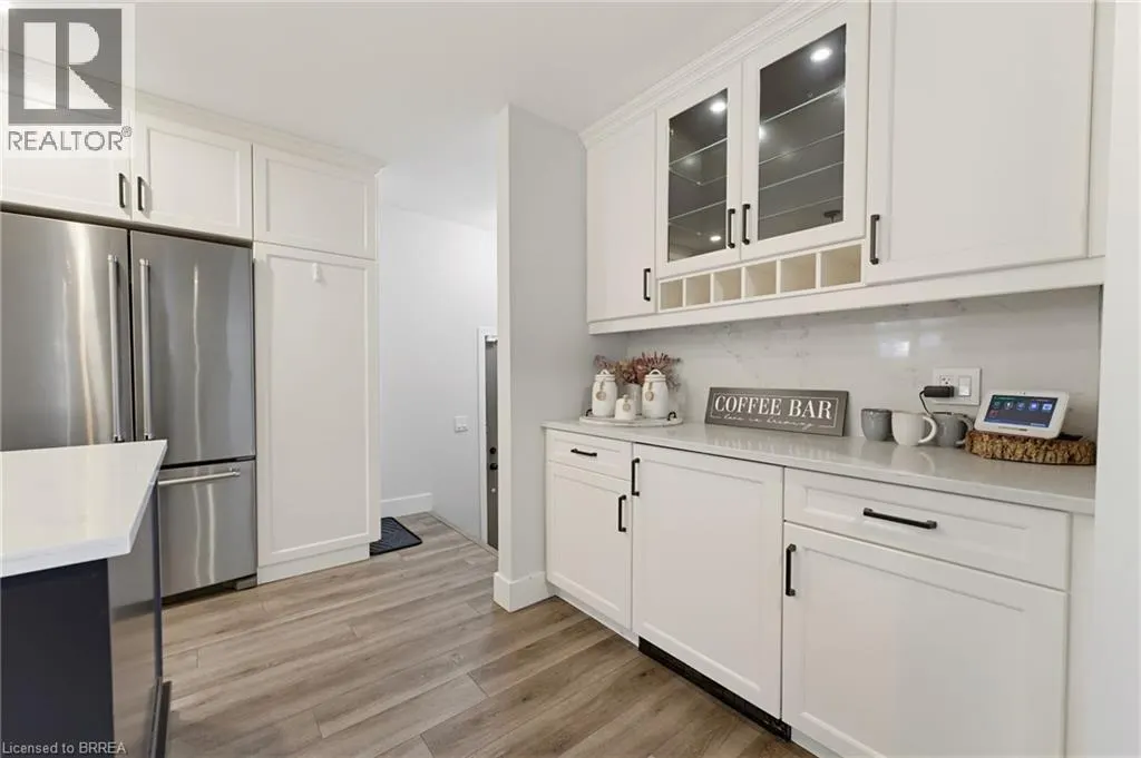 9 RIVERVIEW Drive