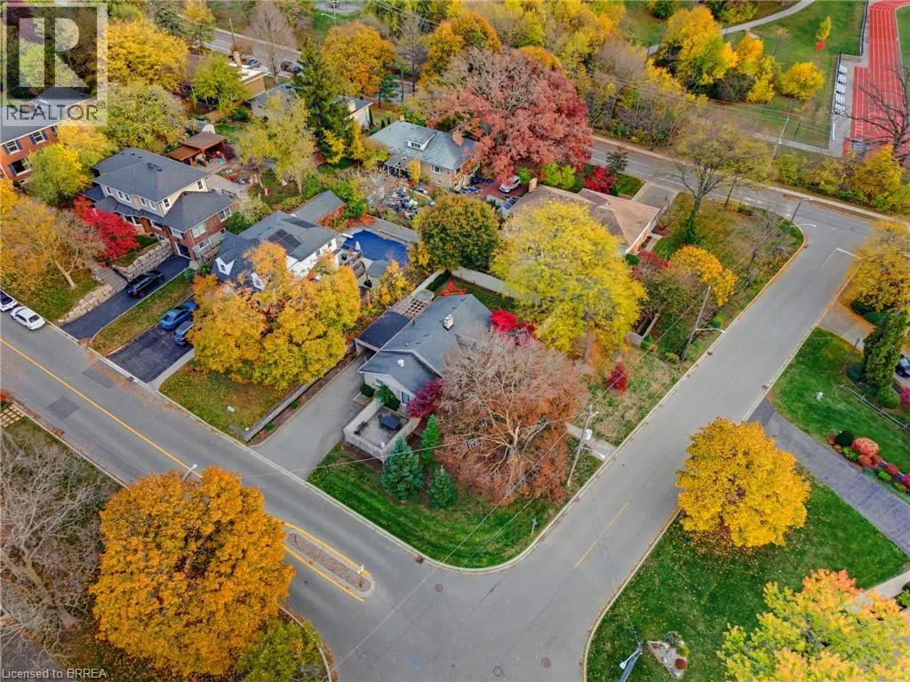 9 RIVERVIEW Drive