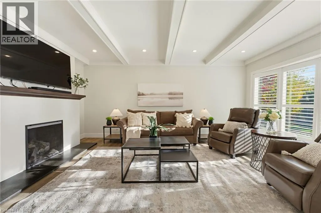 9 RIVERVIEW Drive