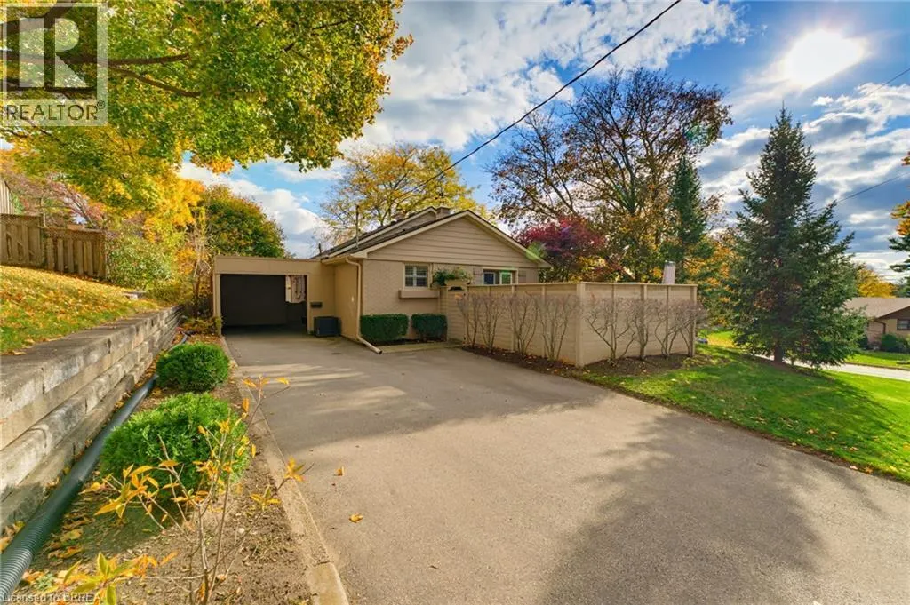 9 RIVERVIEW Drive