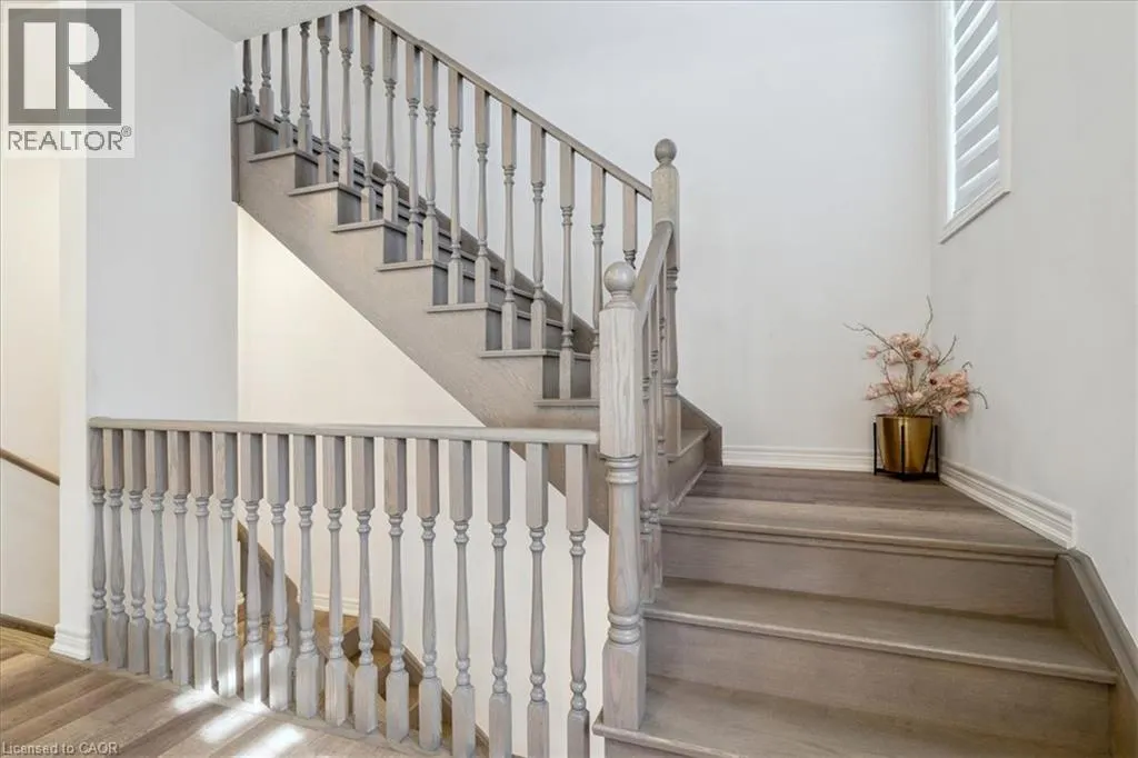 445 BROOKLYN Common
