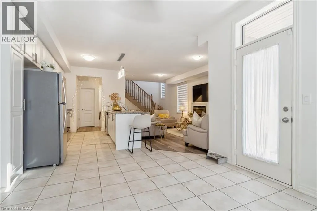 445 BROOKLYN Common