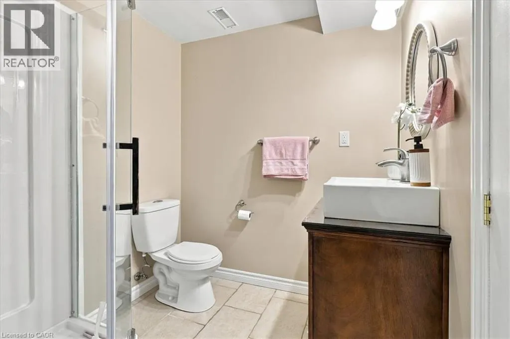 382 MOUNTAIN LAUREL Crescent