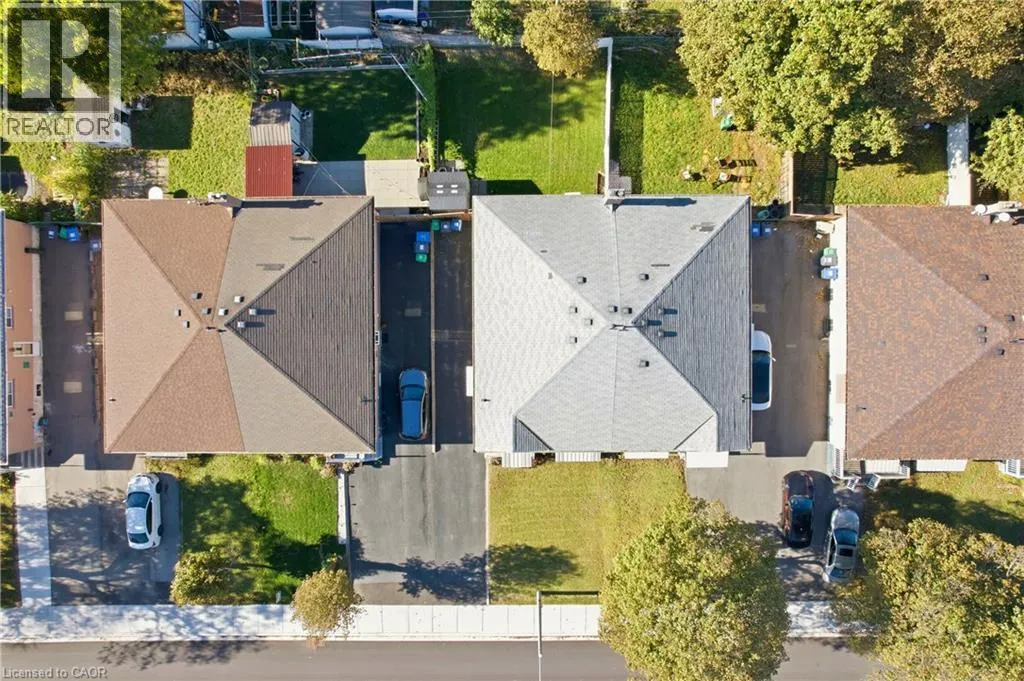 16 AVONDALE Boulevard
