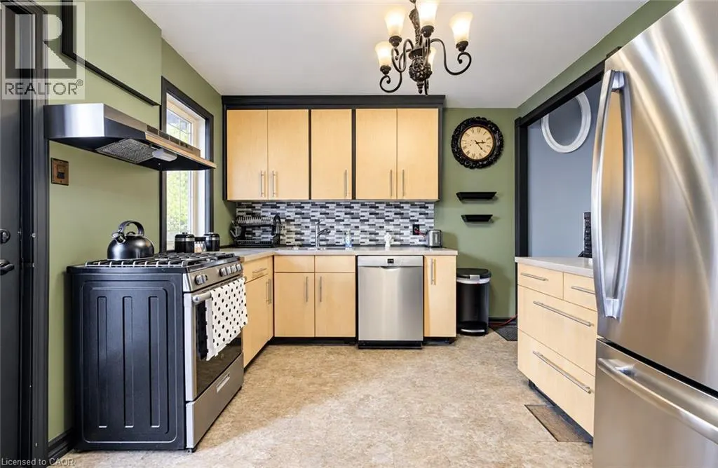 3 CRAIGMILLER Avenue