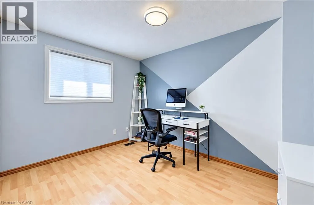 136 SEKURA Crescent