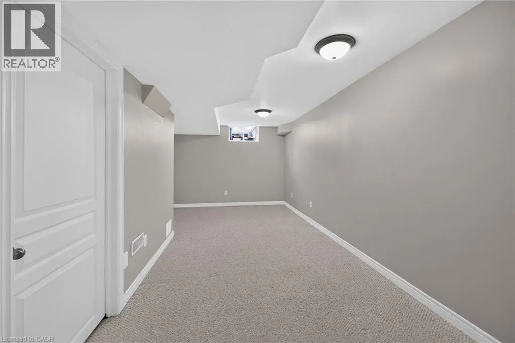 16 BROWVIEW Drive