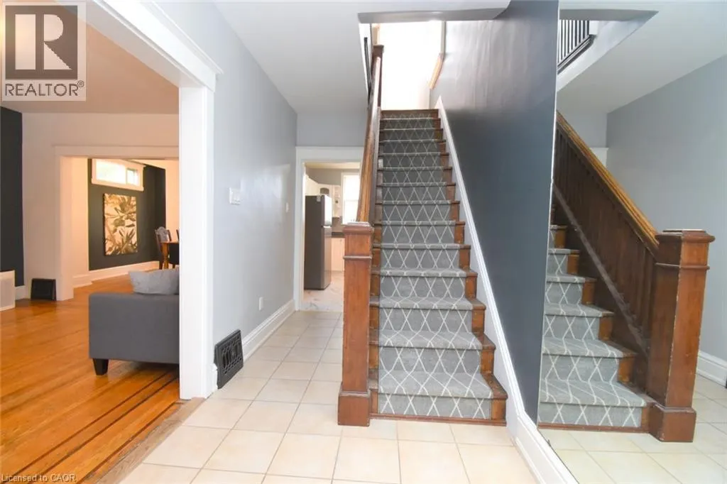35 TISDALE Street S