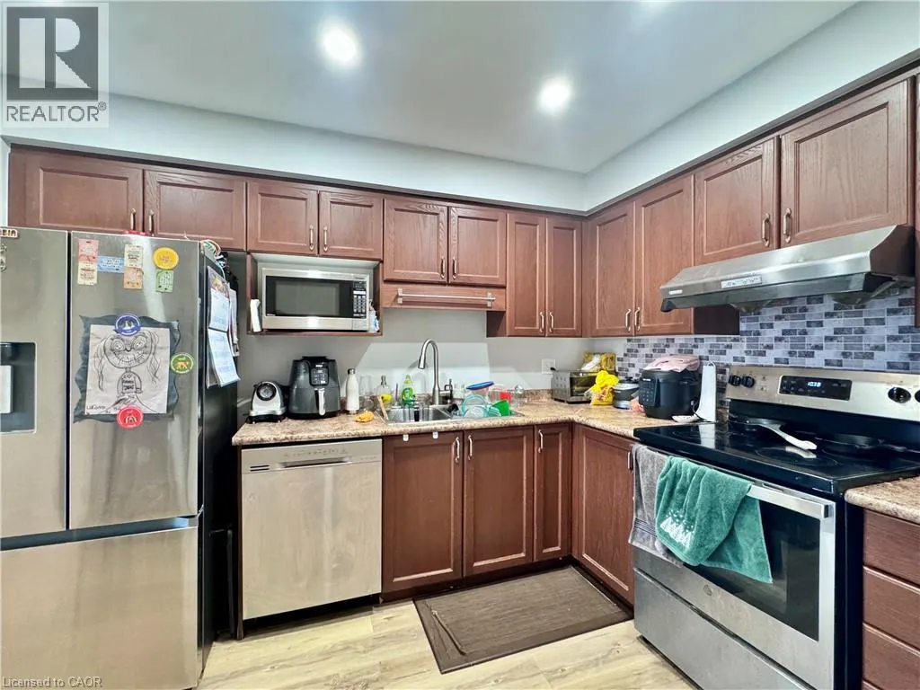 1371 COUNTRYSTONE Drive