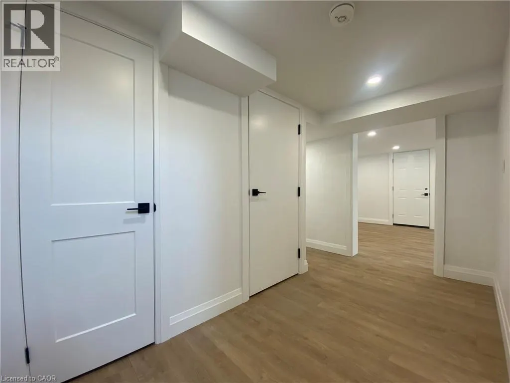 24 SANDALWOOD Avenue Unit# Lower #Lower