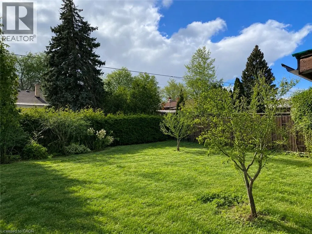 24 SANDALWOOD Avenue Unit# Lower #Lower