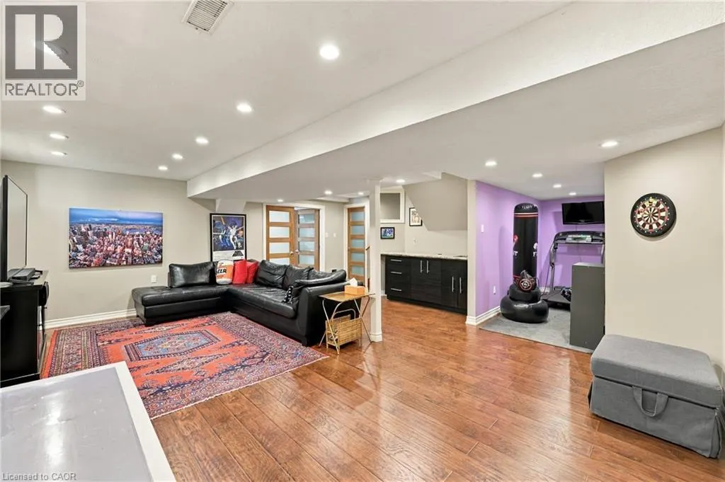 79 LIVINGSTONE Drive