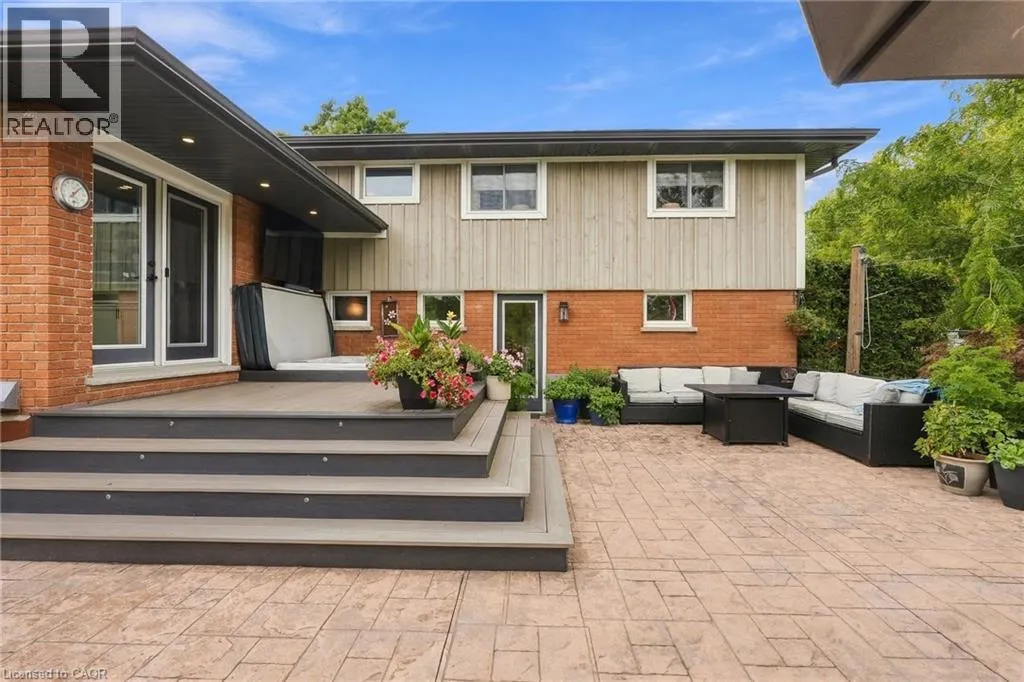 826 MILLGROVE Side Road