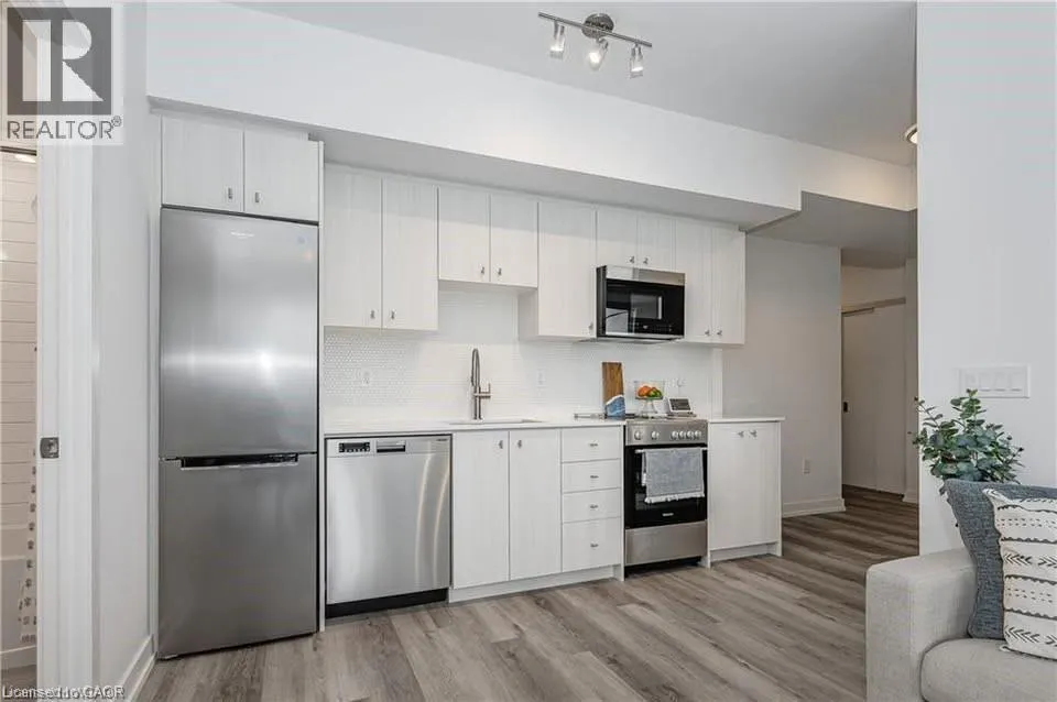 15 WELLINGTON Street Unit# 1702 #1702