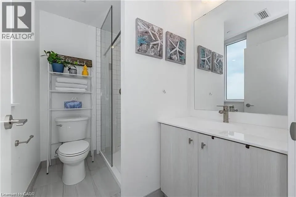 15 WELLINGTON Street Unit# 1702 #1702