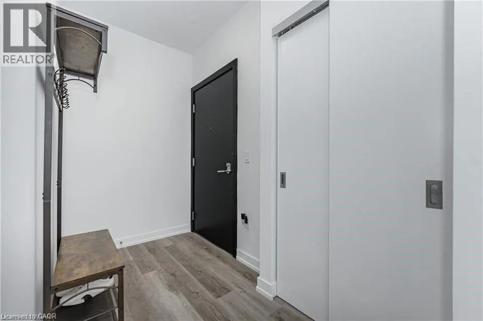 15 WELLINGTON Street Unit# 1702 #1702