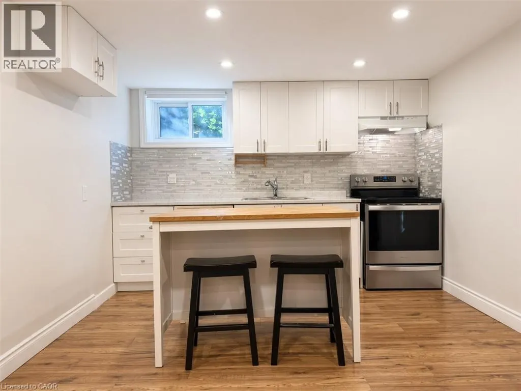 312 UPPER PARADISE Road Unit# Basement #Basement