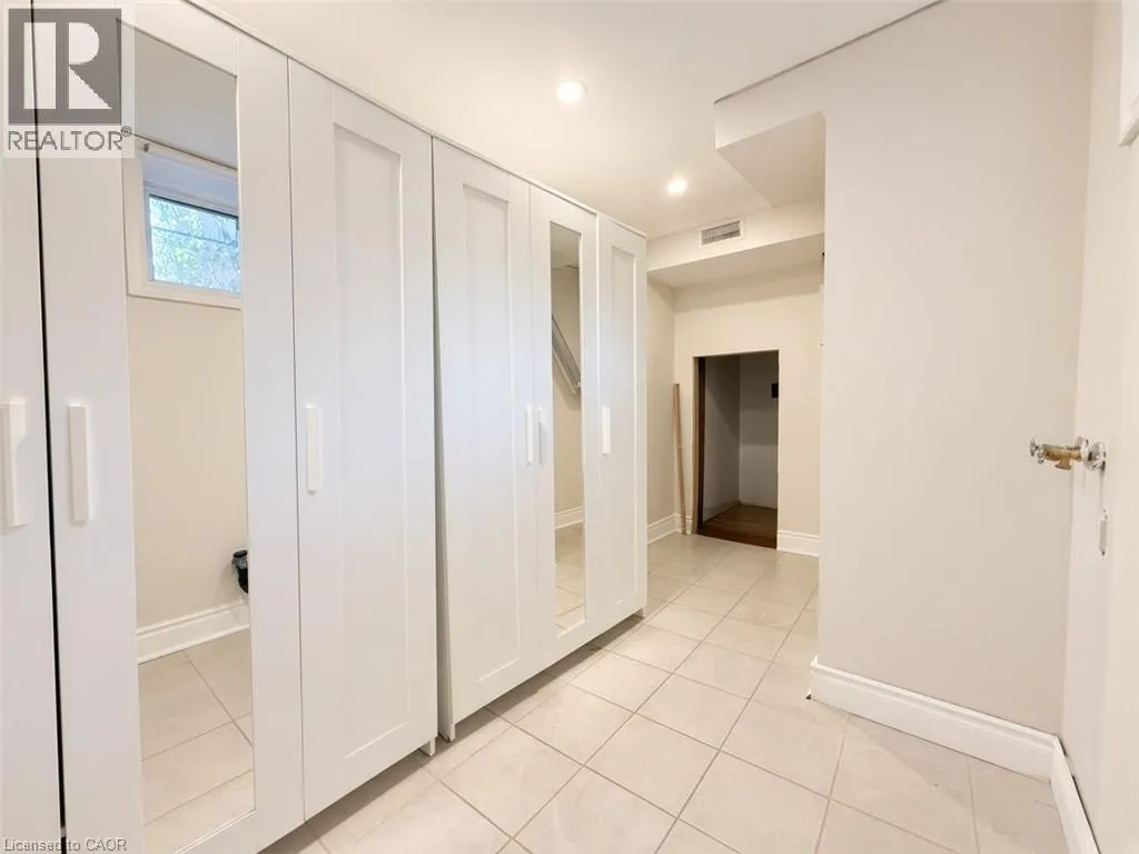 312 UPPER PARADISE Road Unit# Basement #Basement
