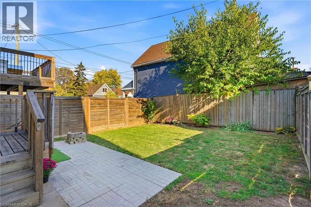 108 ROBINS Avenue