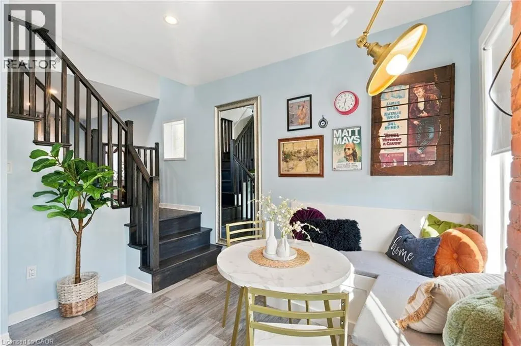 304 ROSSLYN Avenue N