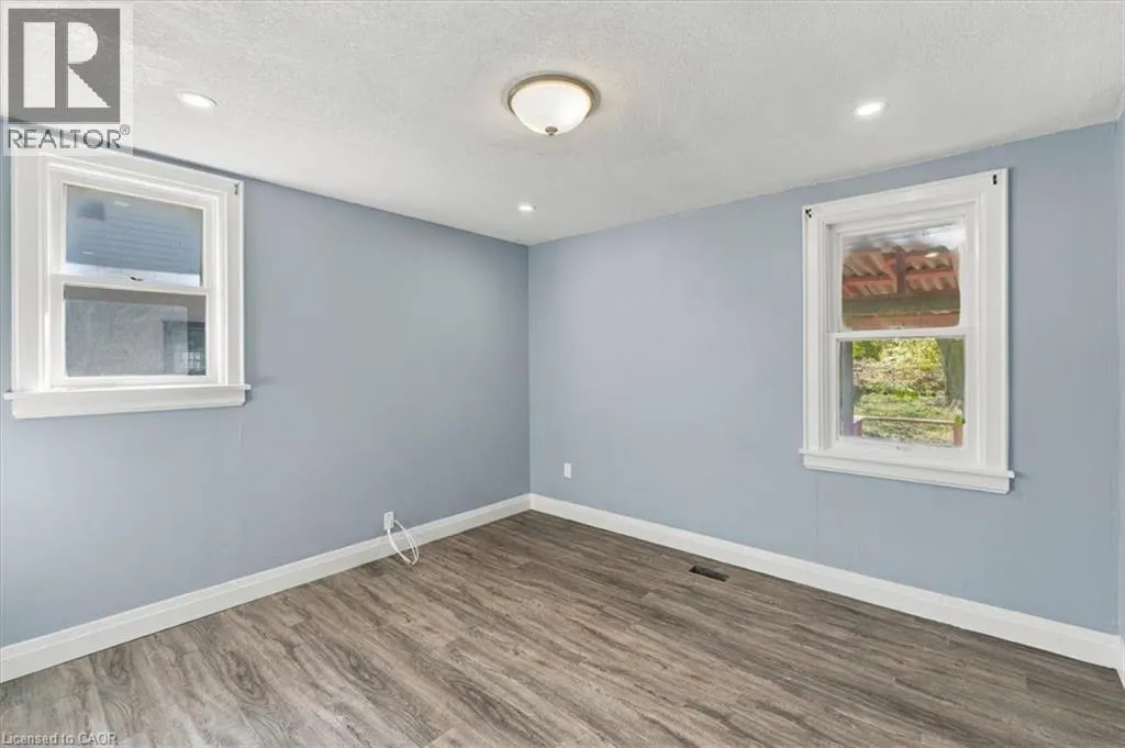82 NORFOLK Avenue