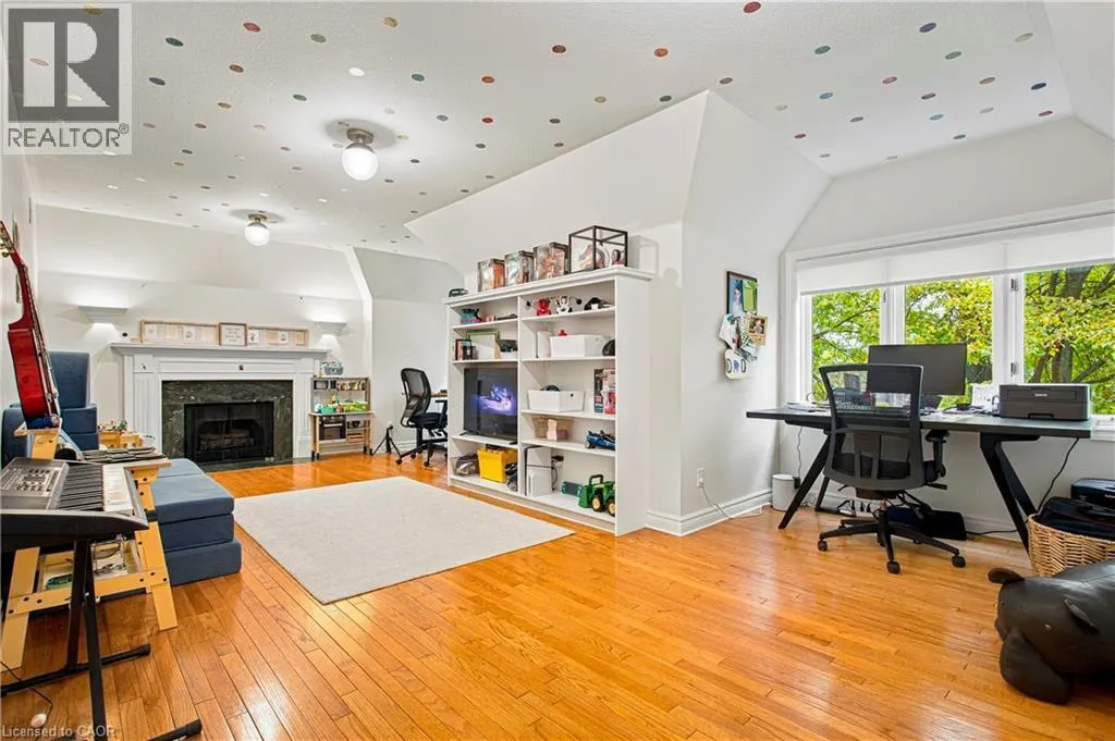 139 OAKLANDS PARK Court