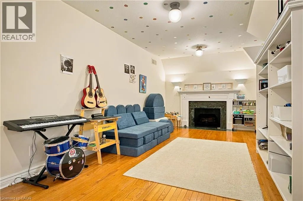 139 OAKLANDS PARK Court