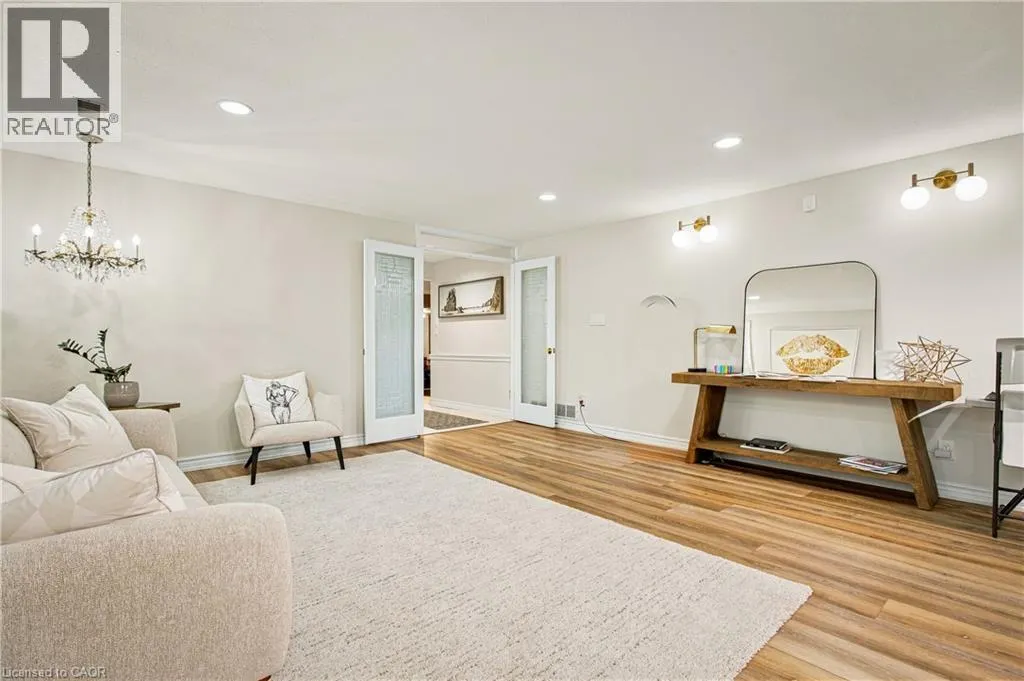 139 OAKLANDS PARK Court
