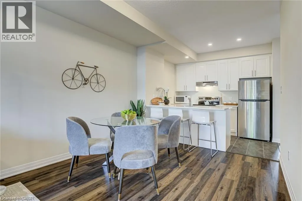 12 BLANSHARD Street Unit# 204 #204