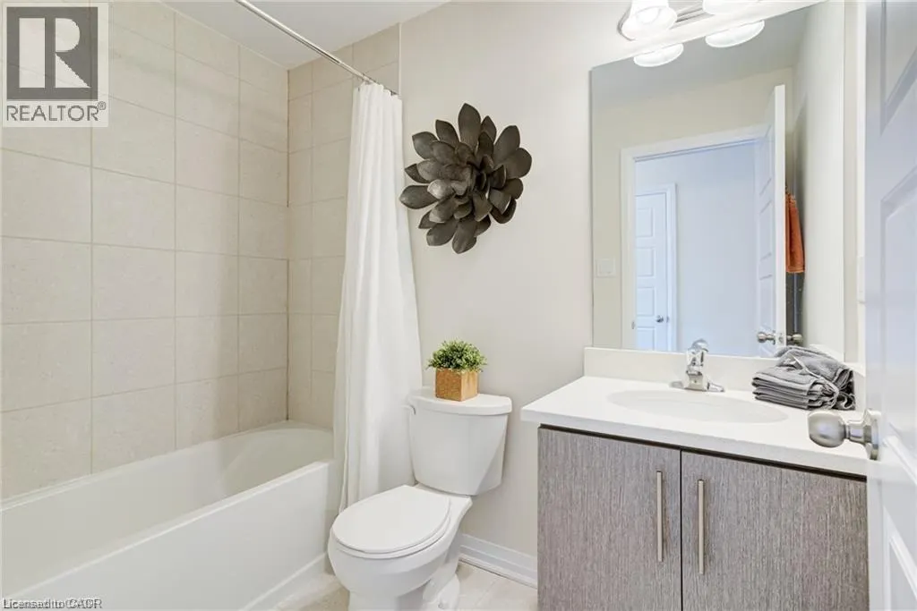 12 BLANSHARD Street Unit# 204 #204