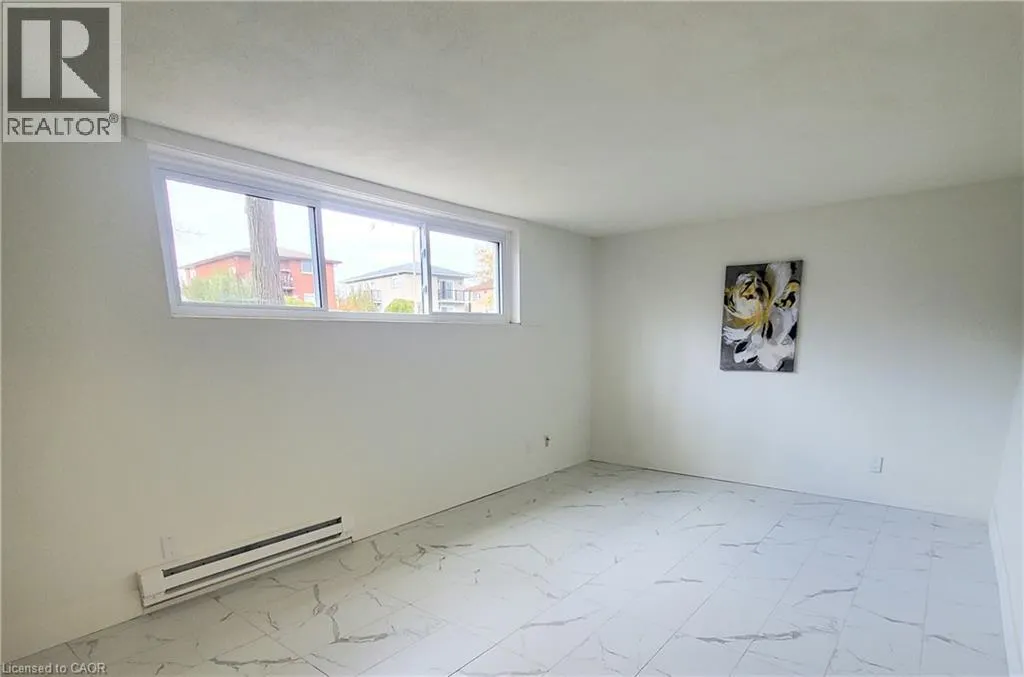 155 CHANDLER Drive Unit# 1 #1