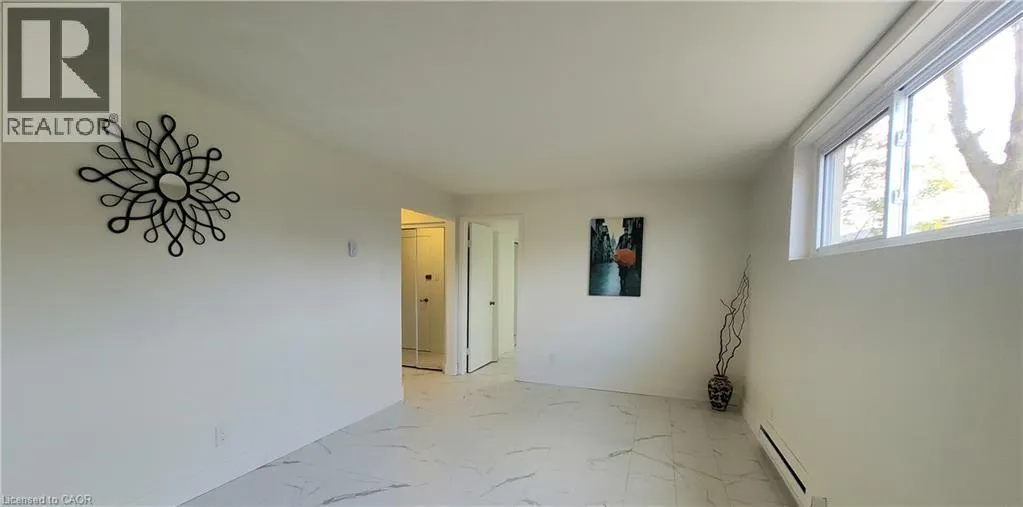 155 CHANDLER Drive Unit# 1 #1
