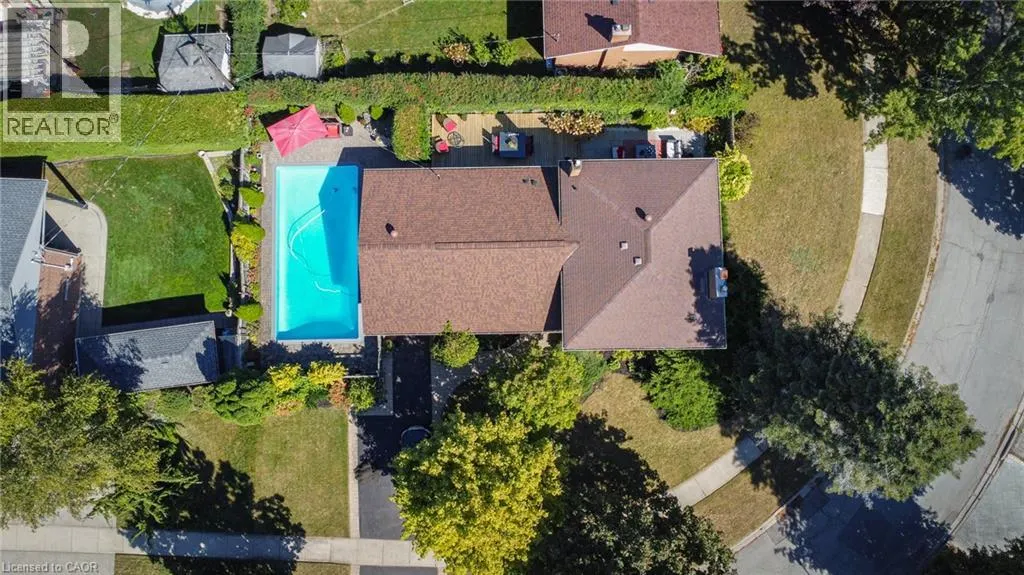 517 ROSEDALE Crescent
