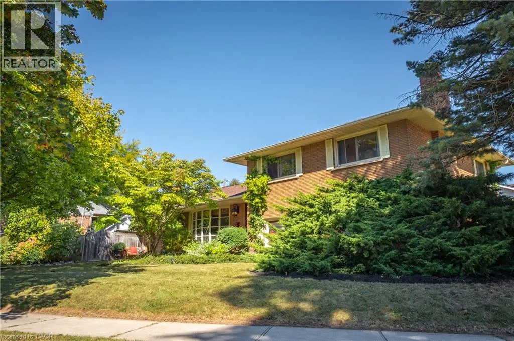 517 ROSEDALE Crescent